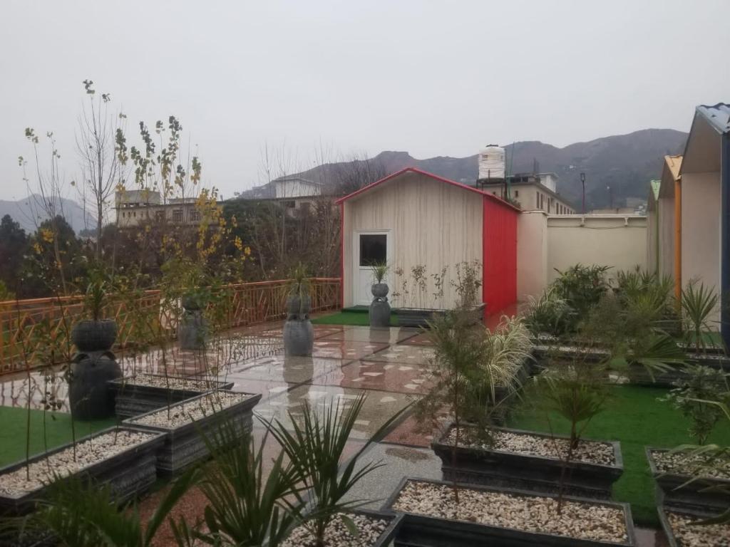 Hotel Roof Cottages Swat photo 2
