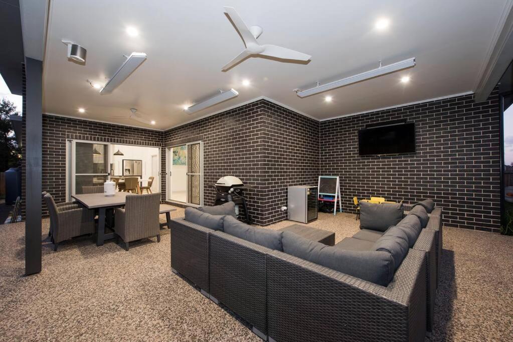 Luxury meets Modern along Cudgegong River photo 3