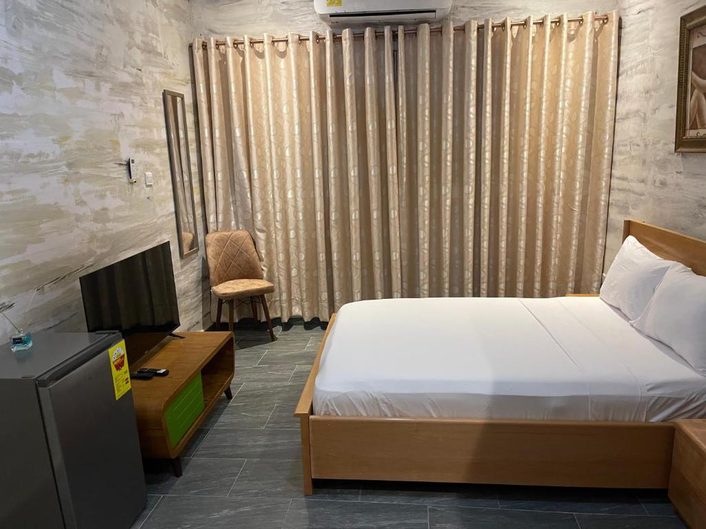 Bays Lodge - East Legon photo 3