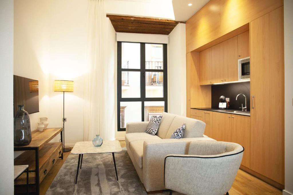 nQn Aparts & Suites Sevilla photo 2
