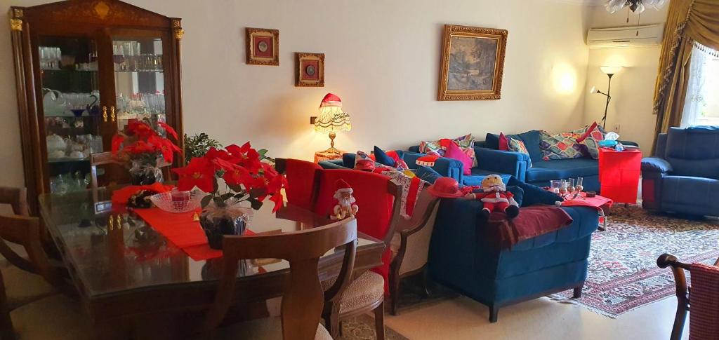 Affordable Prime Luxury 1 Private Bedroom and Private bath inside Zayed 2000 Compound Gated Community - Huge Apartment Shared with Mike حجرة نوم خاصة مع حمام خاص داخل شقة مشتركة مع دكتور محمد photo 3