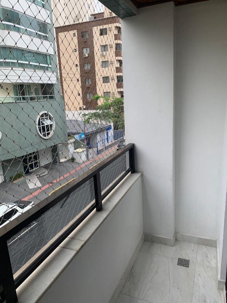 Lindo apto reformado no coração de BC photo 2