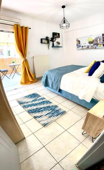Modern condo with garage near the square and beach photo 3