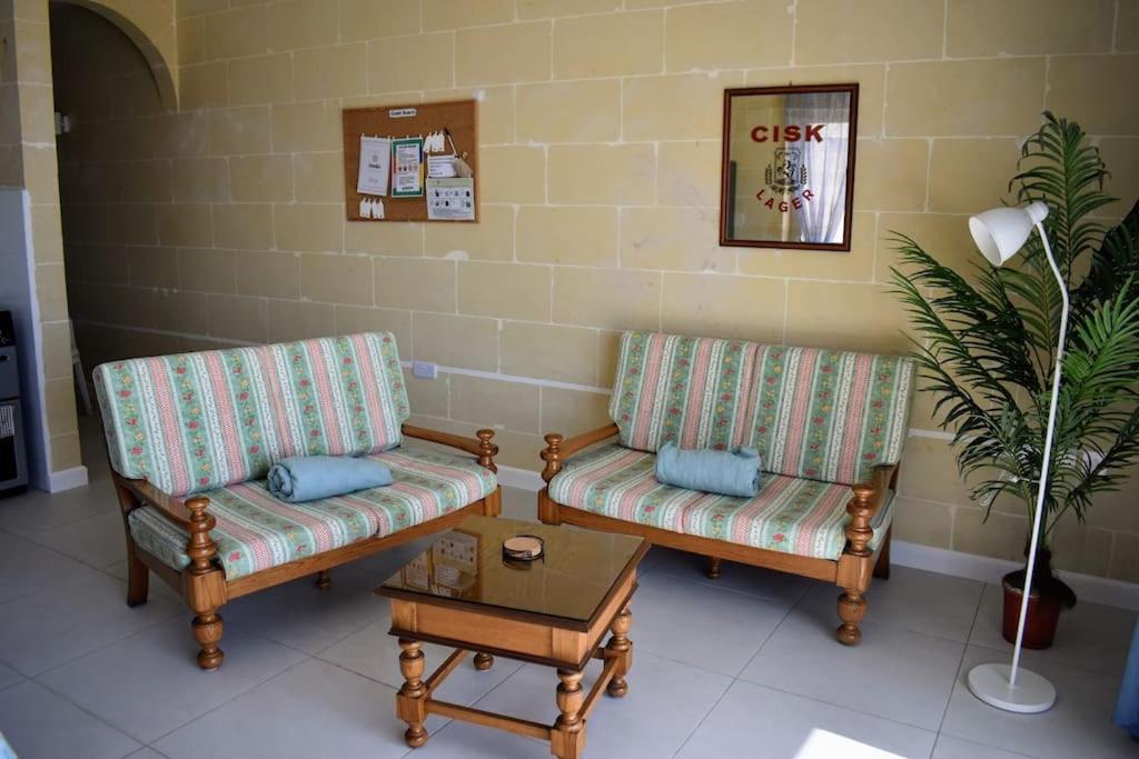 Seaview 2-bedroom Apartment in Xlendi photo 2