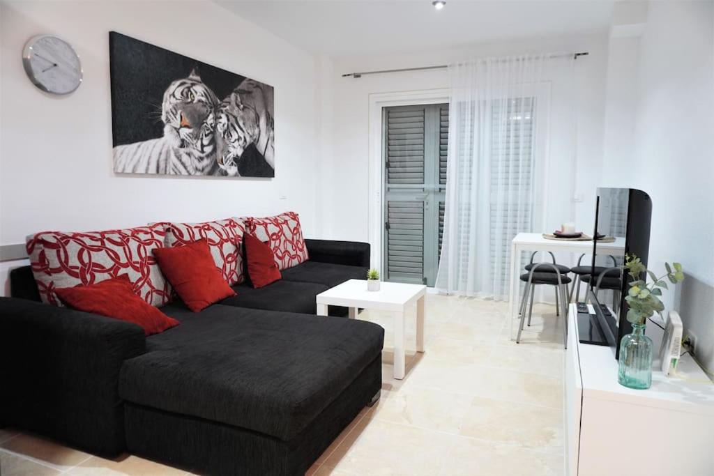 South Coast Apartment photo 2