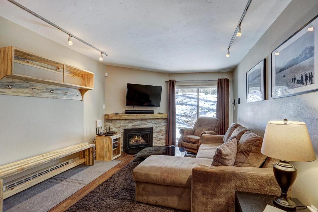 Grandview Condo's C8 image