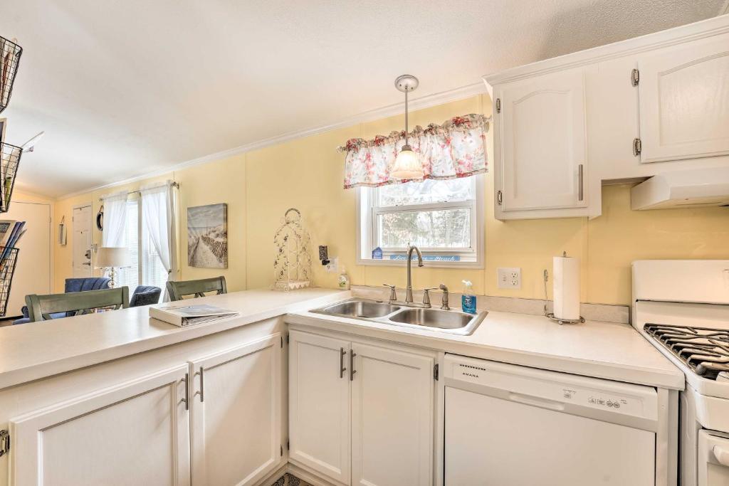 Charming South Haven Home - Great Location! photo 1