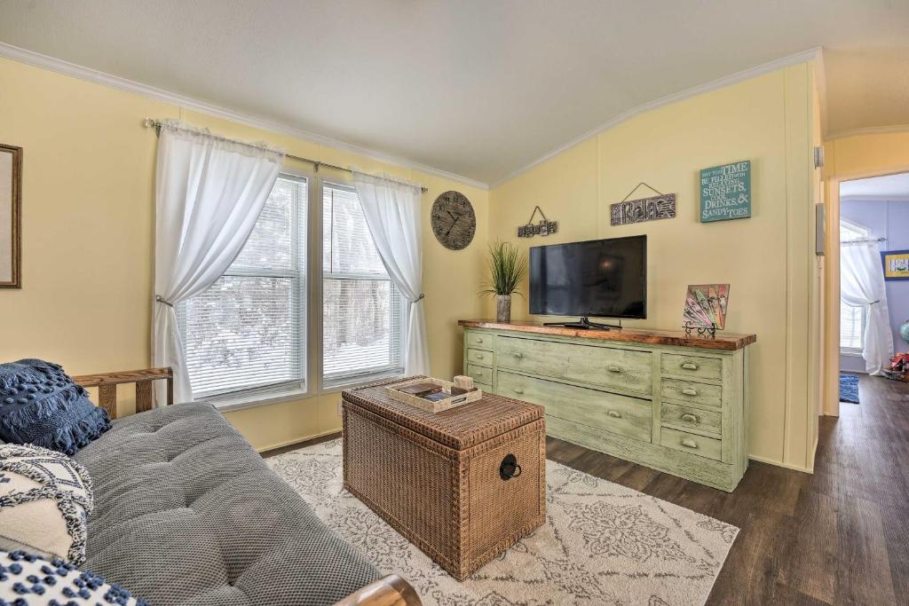 Charming South Haven Home - Great Location! photo 4