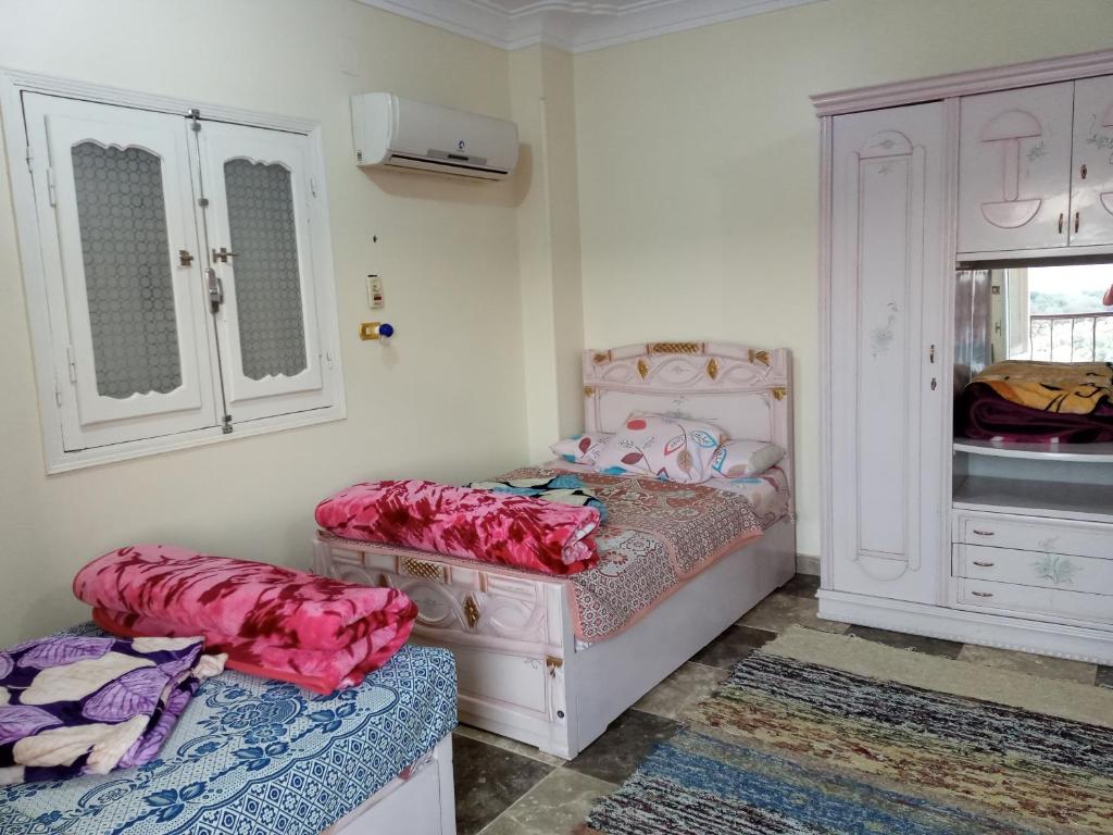 Go Inn Backpackers Room Type - Quadruple Room with Balcony