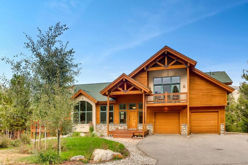 Perfect for Your Family Vacay with private hot tub! home photo 2
