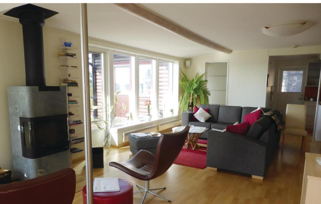 Awesome Home In Grdinge With 4 Bedrooms, Sauna And Wifi photo 3