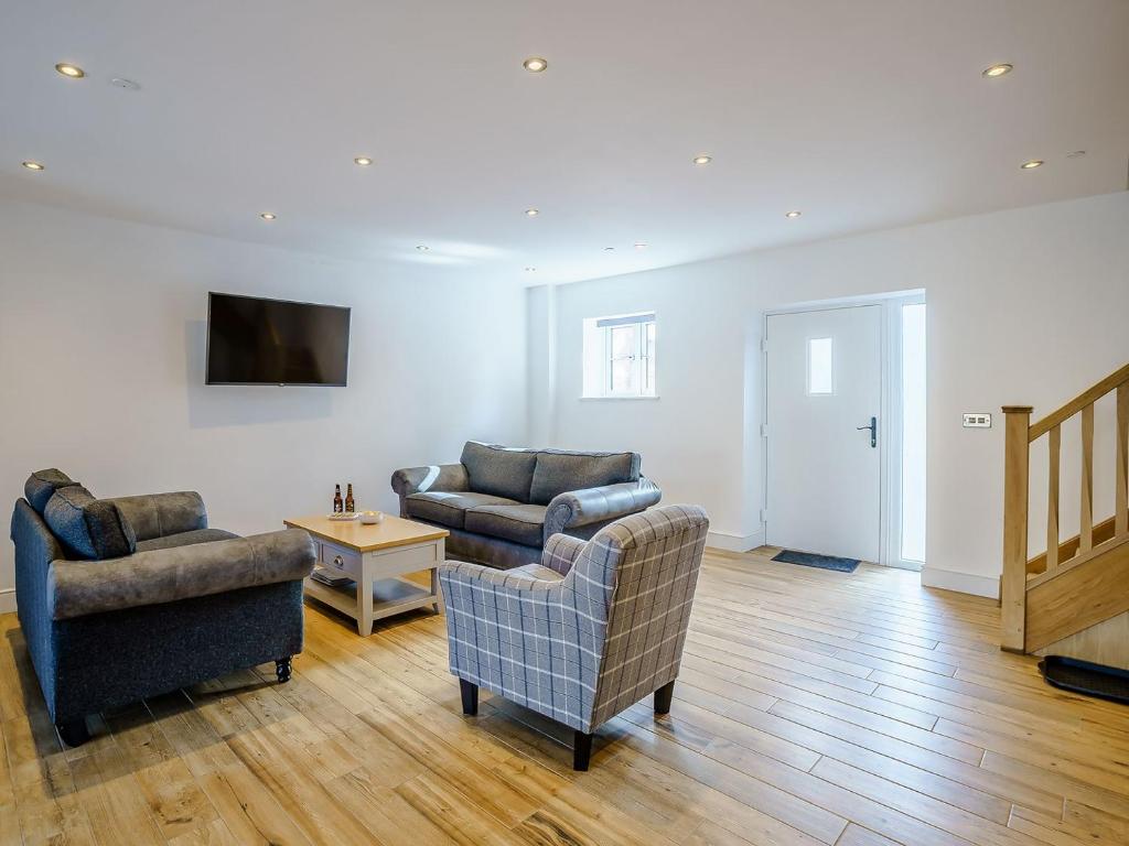 Y Stabl - Uk12742 photo 1