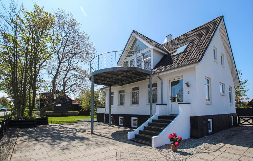 Amazing Home In Sams With 5 Bedrooms And Wifi