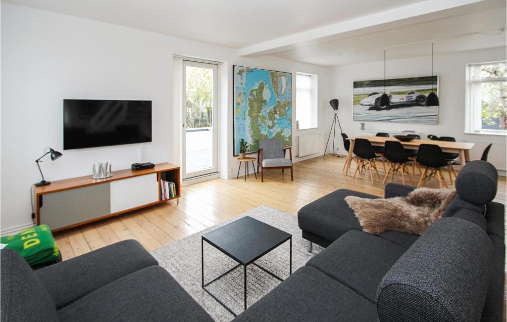 Amazing Home In Sams With 5 Bedrooms And Wifi photo 1