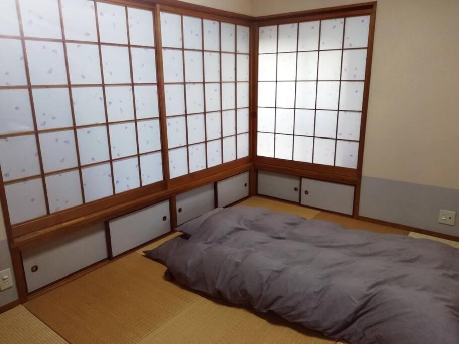 House near Shimonada Station and Cat island. photo 2