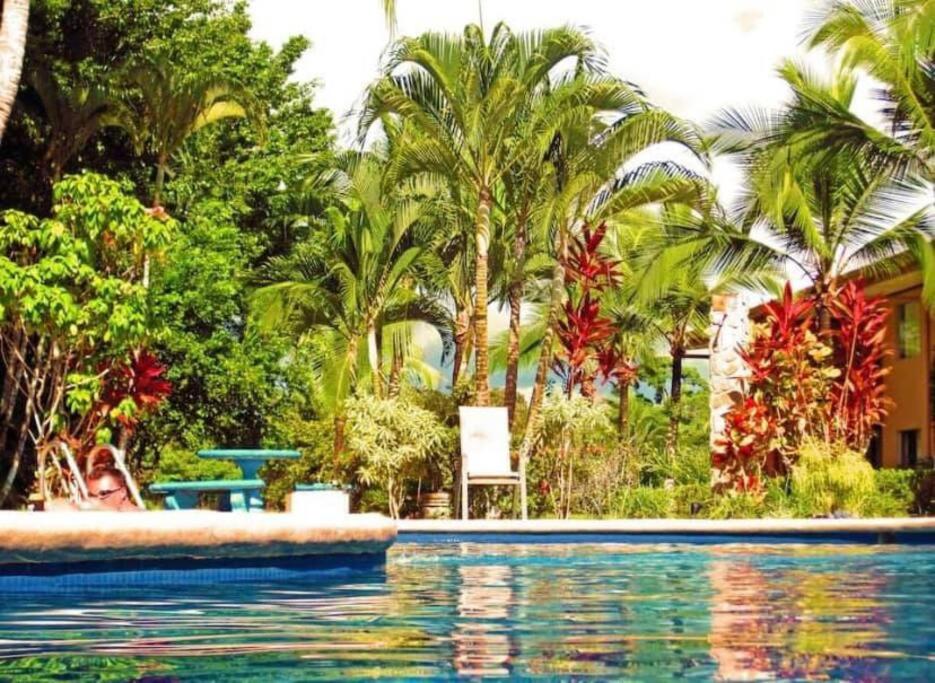 Lovely Condo closed to Manuel Antonio beach photo 3