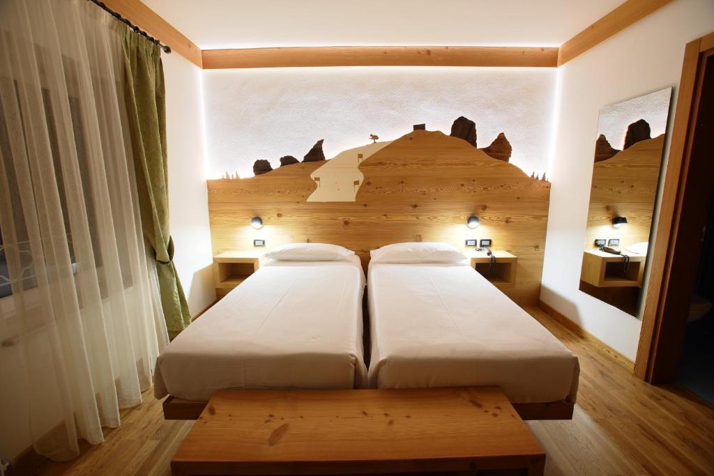 Hotel Des Alpes photo 2