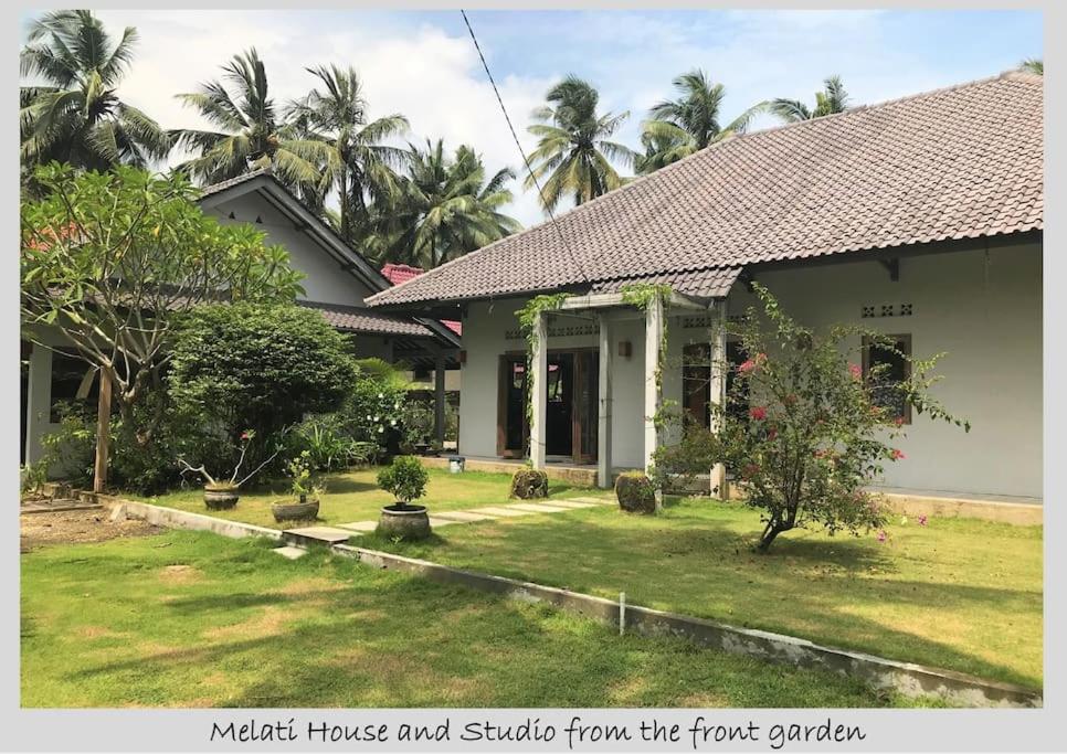 Melati House Batukaras photo 1
