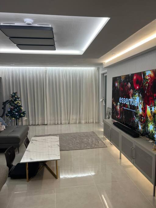 Cozy Space with Modern Interior in Hwaseong photo 3
