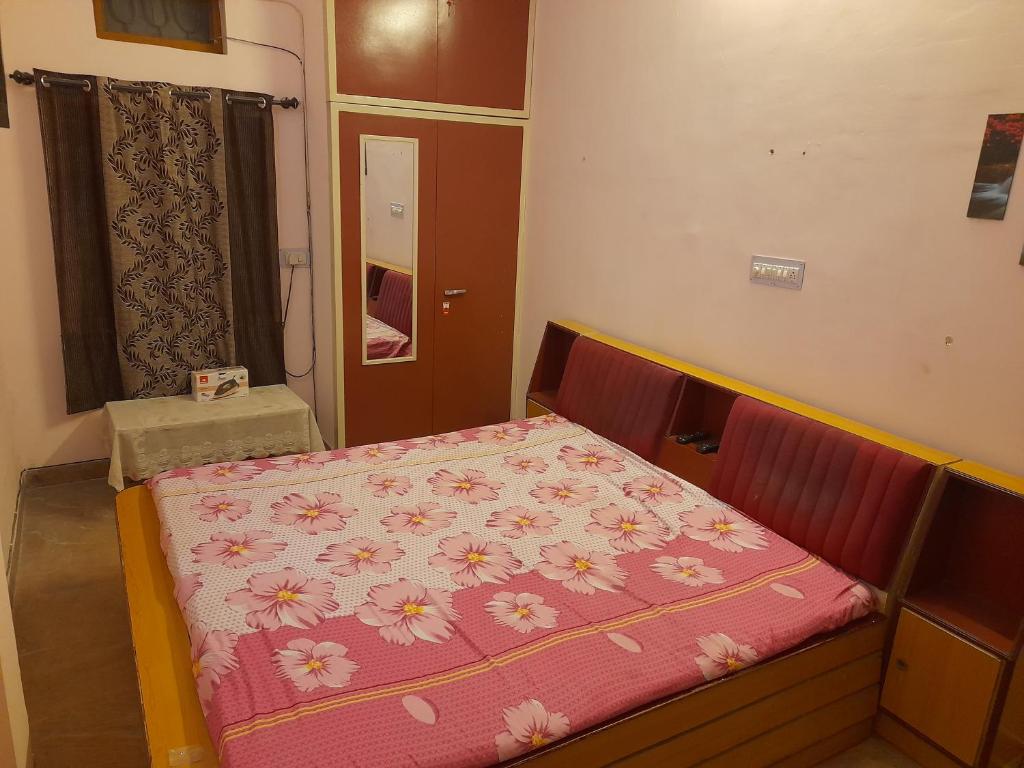 A Luxury Villa Homestay with private kitchen By Premier Hotels photo 4