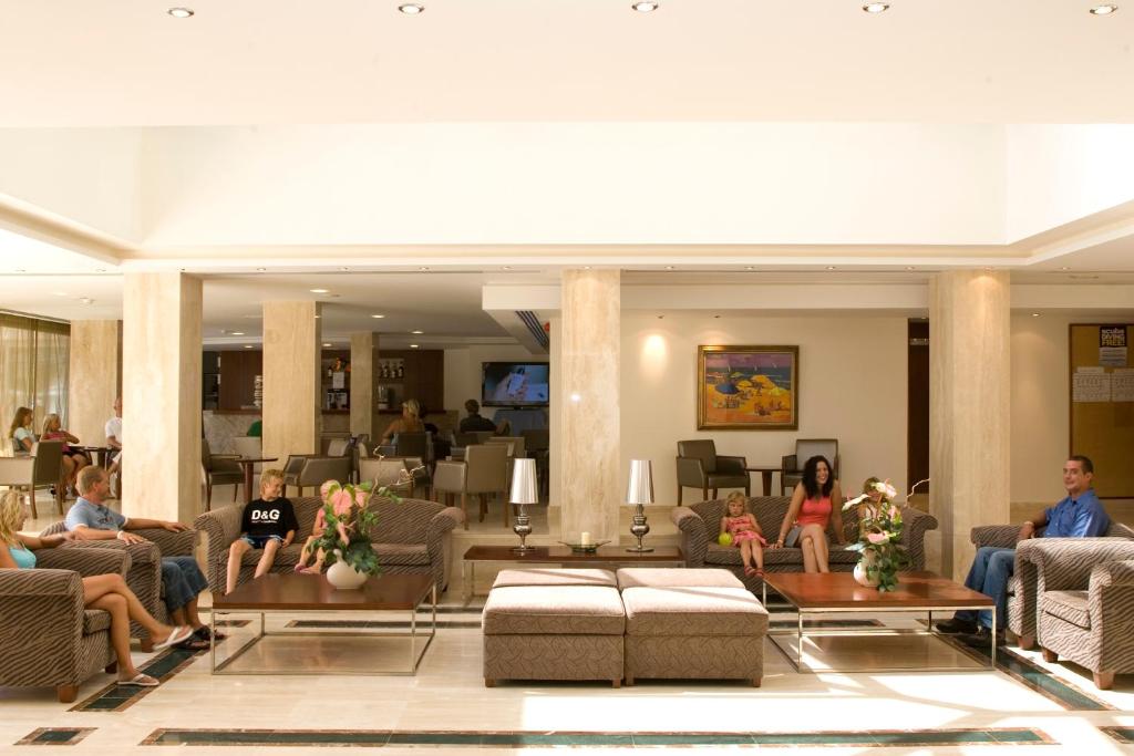 Aparthotel Playa Dorada photo 3