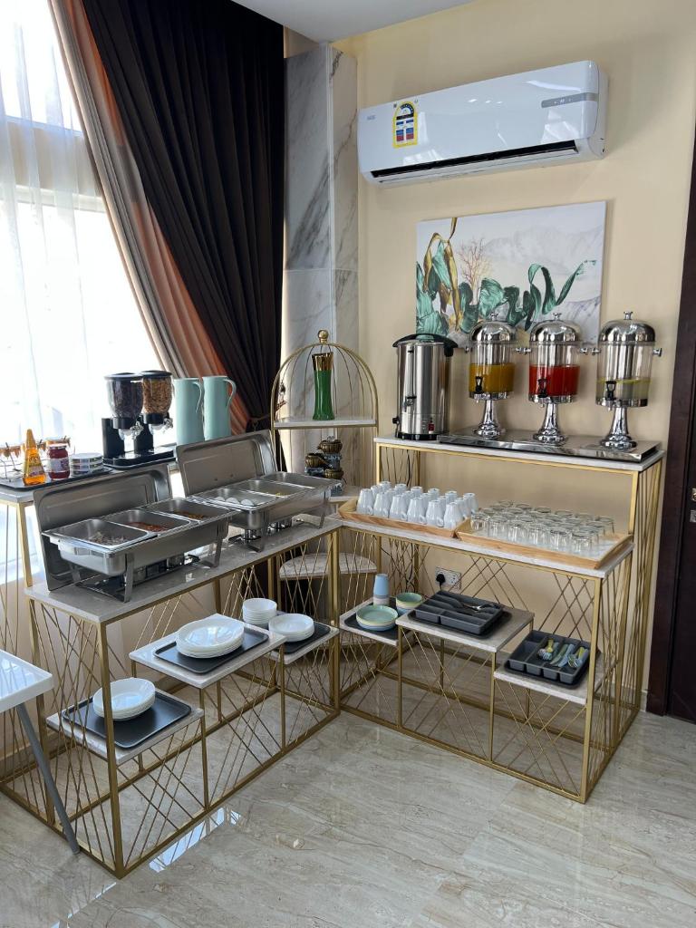 Blue Rose Hotel photo 2