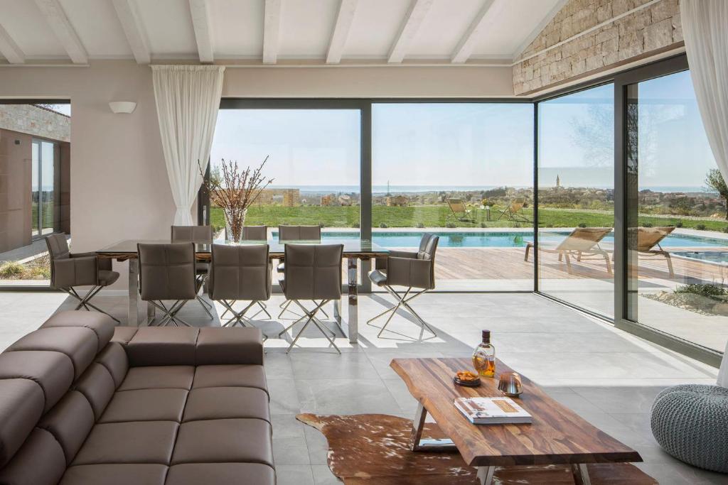 Villa Royale Croatia with Golf Green in Brtonigla photo 3