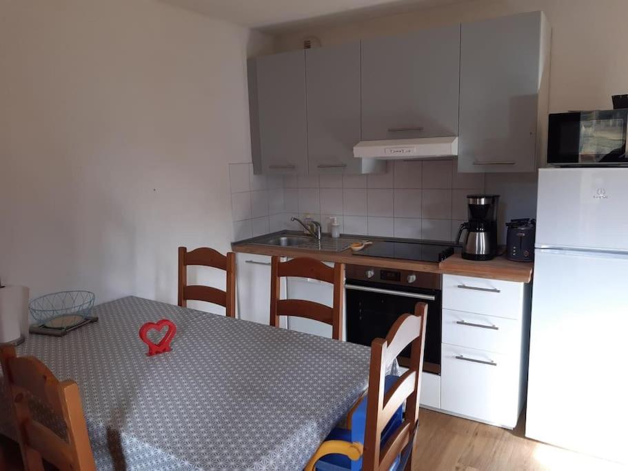Saint Jean d'Arves -Magnifique appartement 5 personnes en résidence 3* avec piscine photo 1