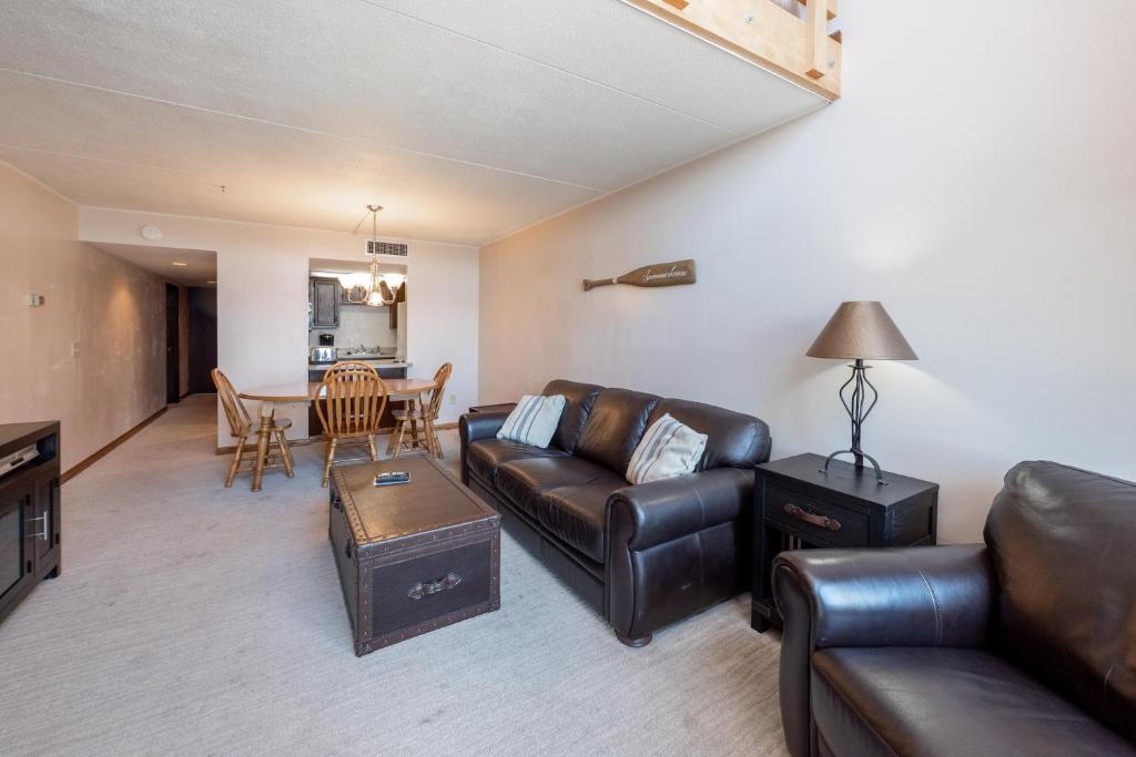 303D Two Bedroom Two Bath photo 2
