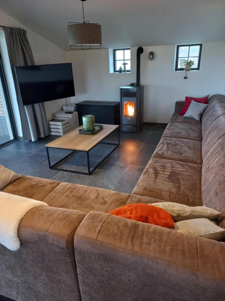 Op 't Roth 12 ruime sfeervolle vakantiewoning in 't groen photo 2