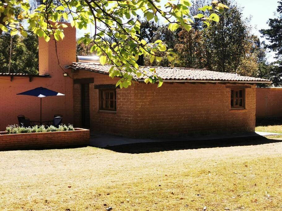 Cabaña, entre el Oro Edo. Méx. y Tlalpujahua, Mich photo 2