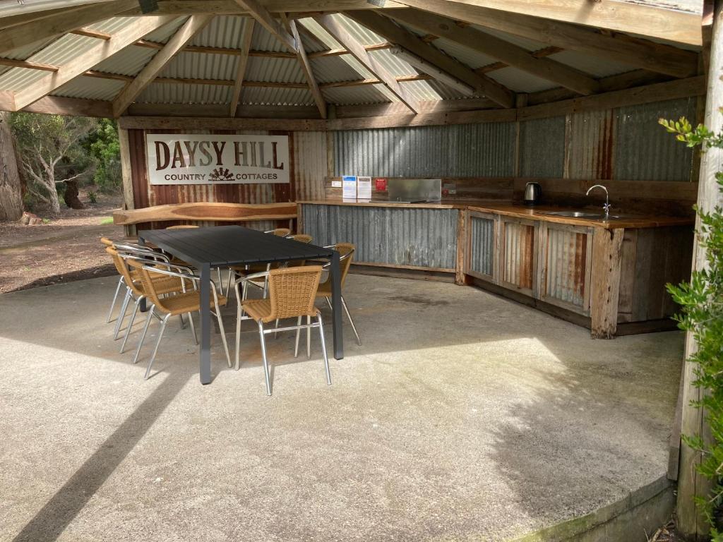 Daysy Hill Country Cottages photo 4