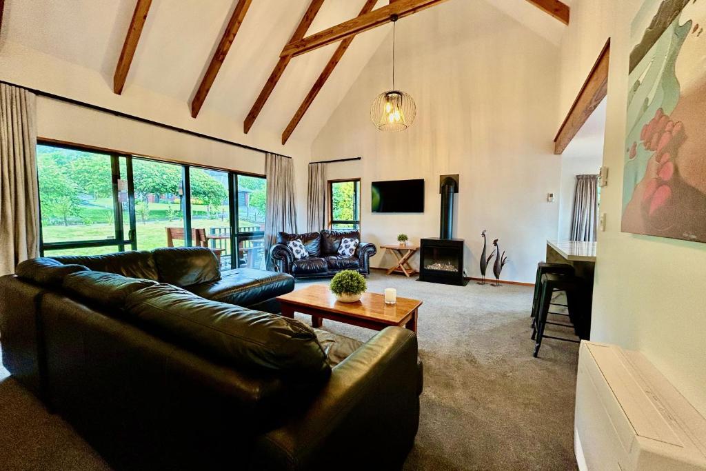 13 Denby Place photo 1
