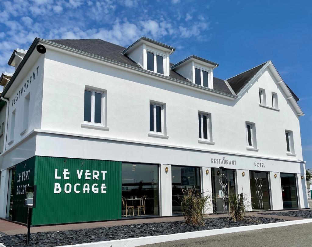 Logis Hôtel & Restaurant Le Vert Bocage photo 2