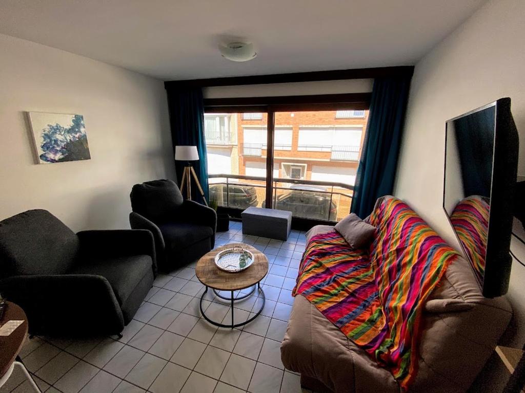 Appart sympa 6p avec garage et terrasse ensoleillée et spacieuse à 25m de la Mer Westende photo 4