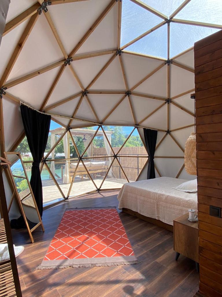 Şelale Park Gizli Bahçe Glamping
