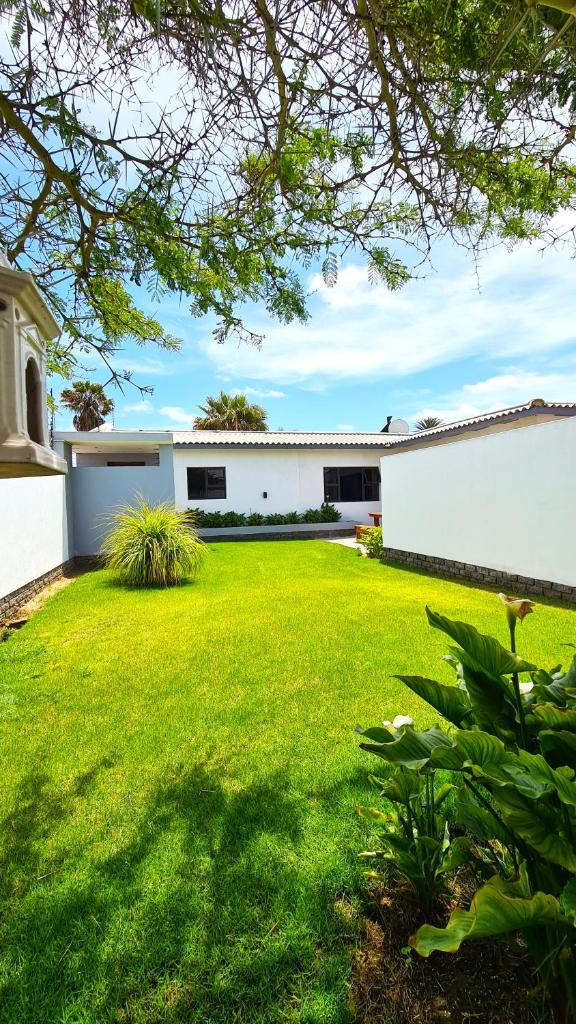Tiende Laan Bed & Breakfast and Self-Catering photo 2