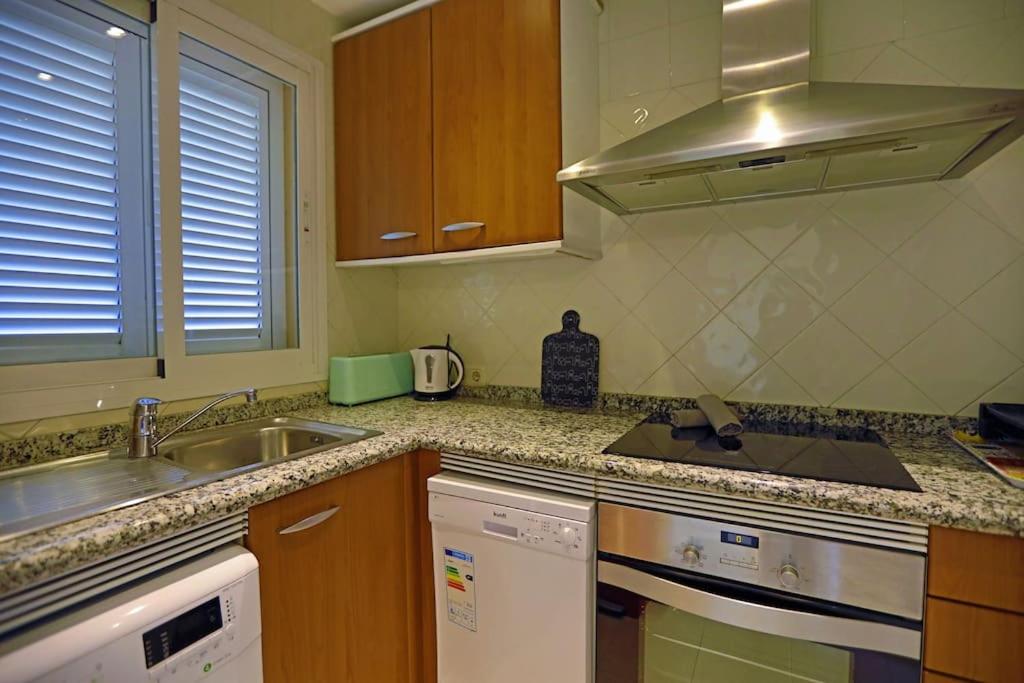 R09 Los Patios One bedroom apartment photo 2
