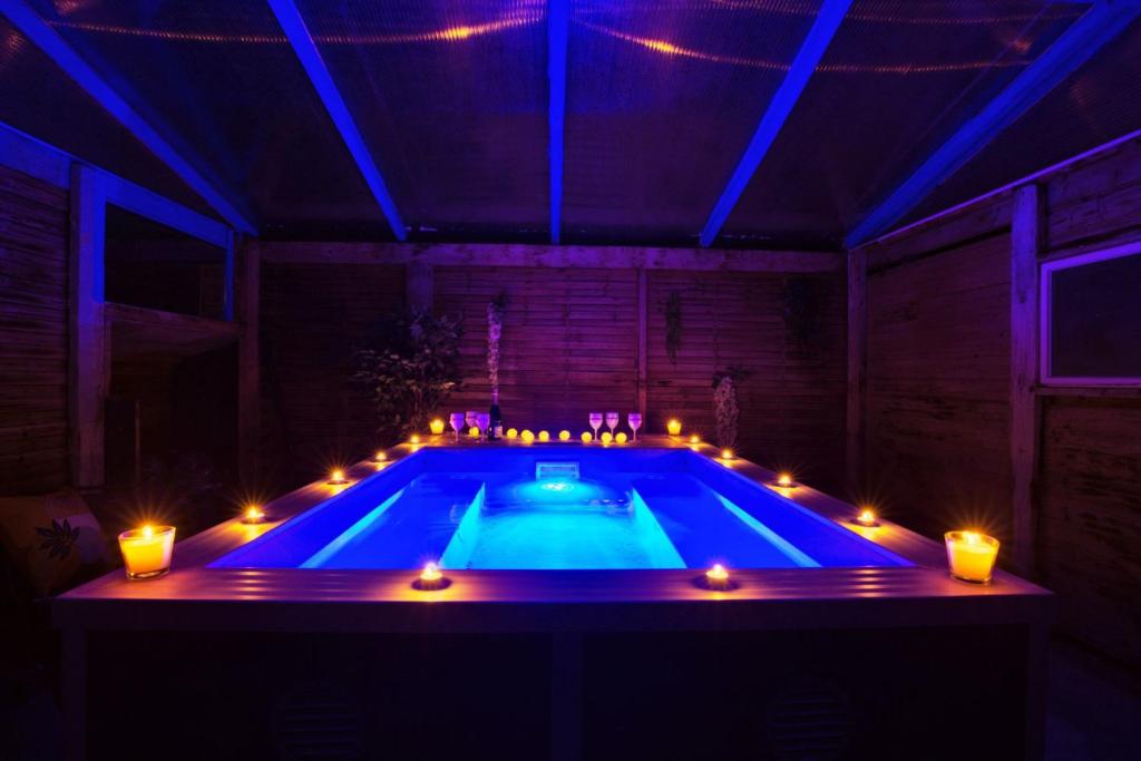 Crazy Villa Le Tertre 28 - Heated pool - Basket - 2h Paris - 44p photo 3