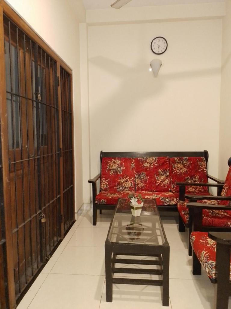 Mount Dent Apartment photo 1