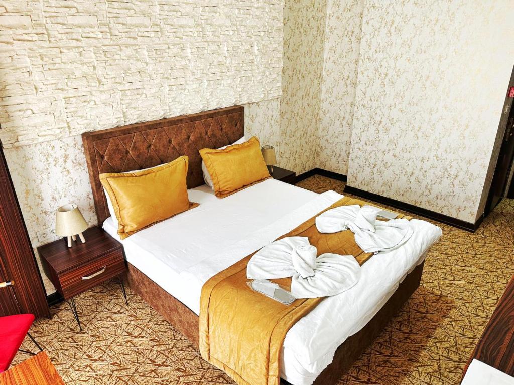 Rose Suite & Hotel photo 4