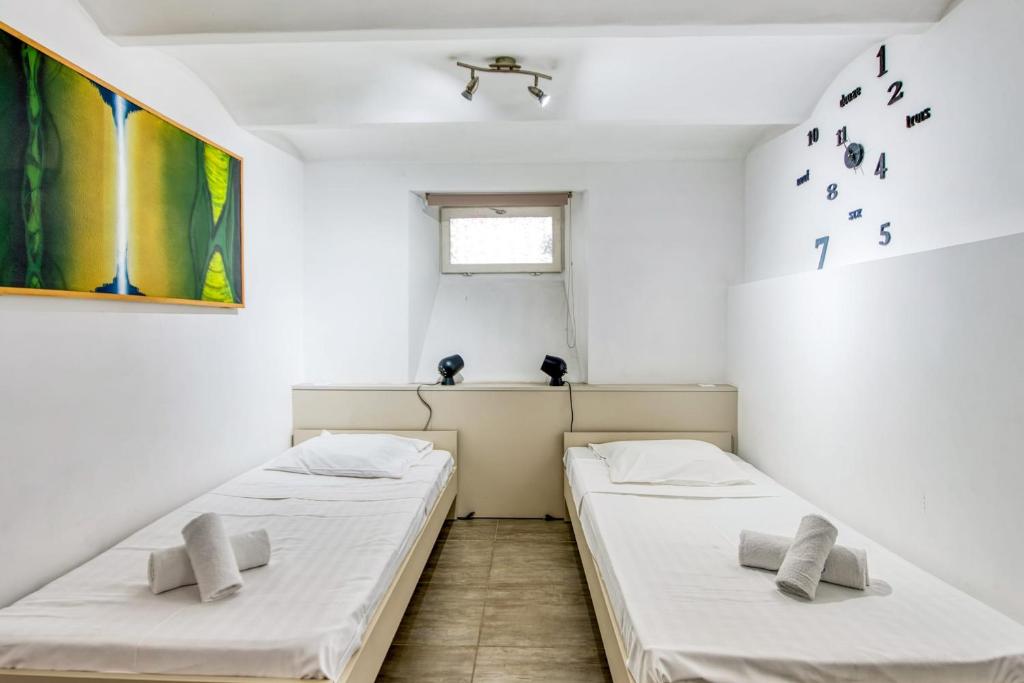Beautiful air-conditioned town house in the center of Cannes - Welkeys photo 2