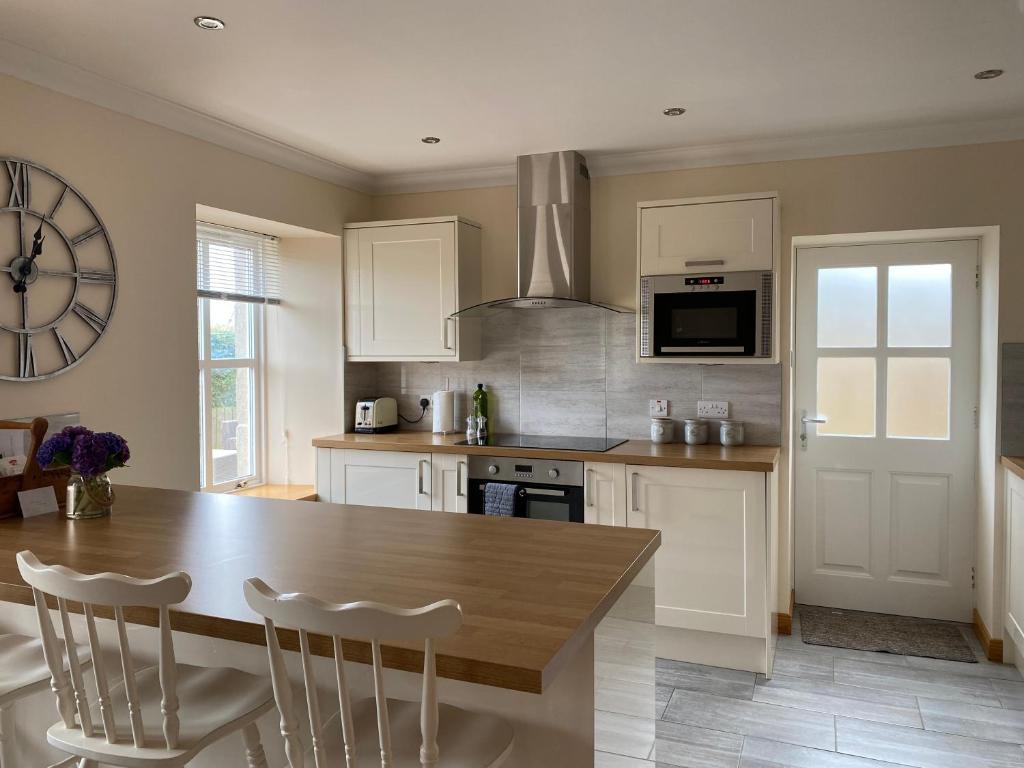LAIRDS COTTAGE photo 1