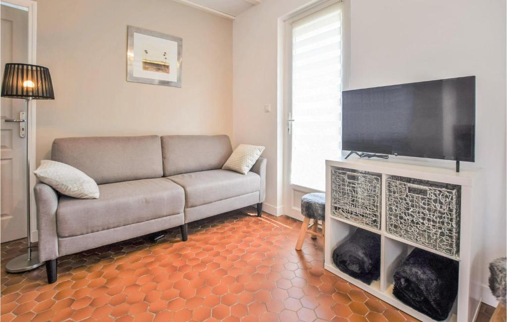Amazing Home In Saint-aubin-sur-mer With Wifi And 3 Bedrooms photo 2
