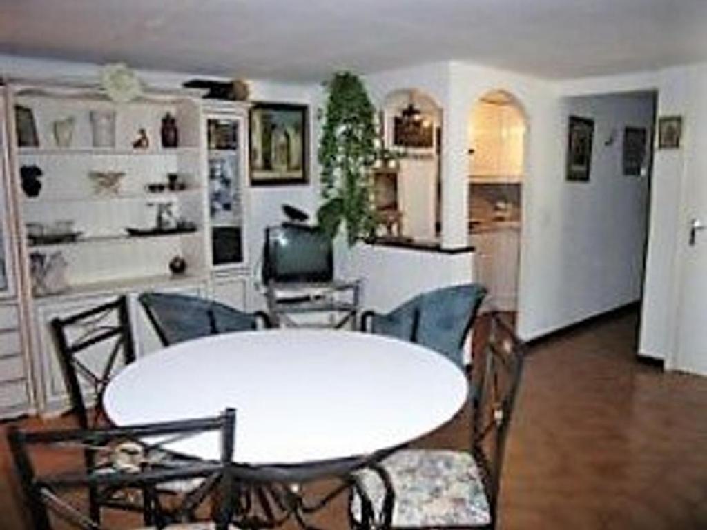 Appartement Le Lavandou, 2 pièces, 4 personnes - FR-1-251-12 photo 2