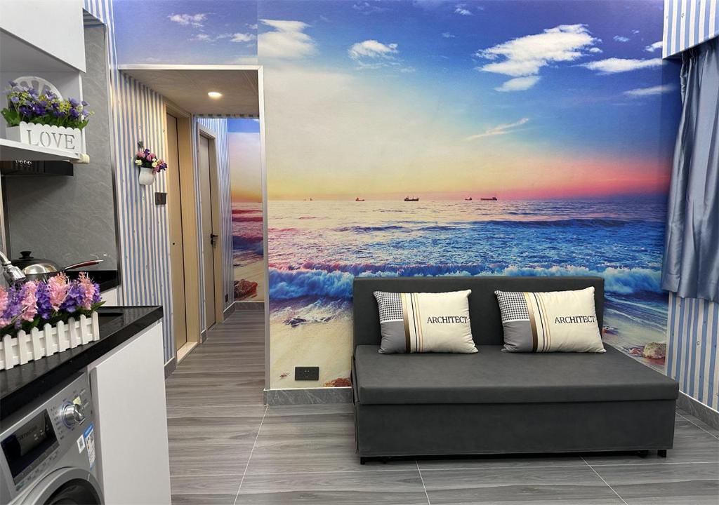 3BR Romantic apt, 2mins MTR, 8pax photo 1
