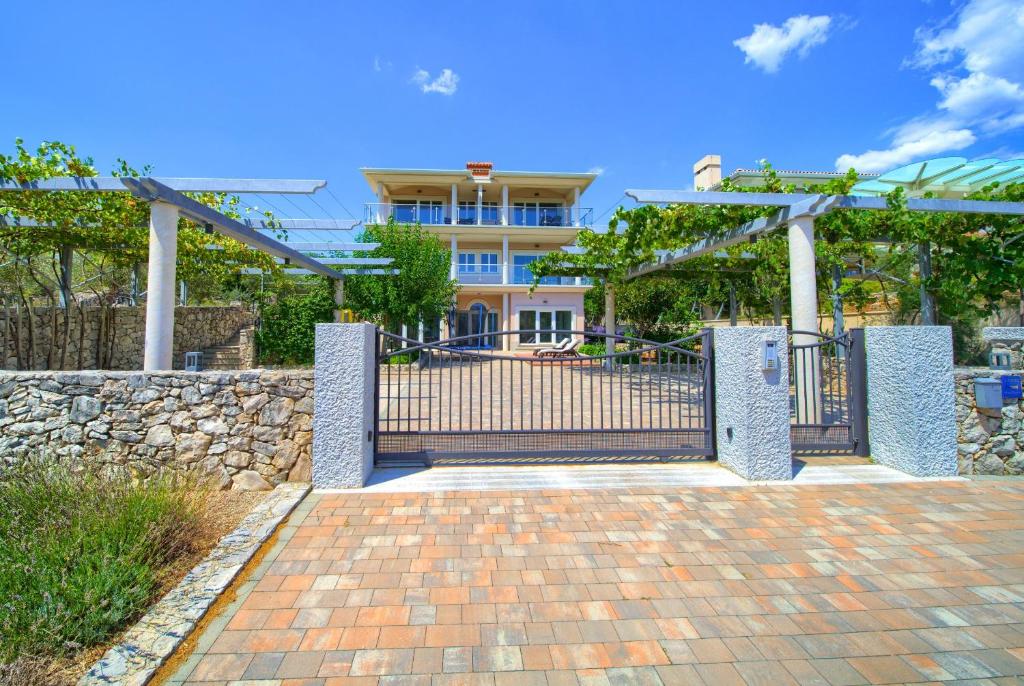 Apartments ROYAL photo 1