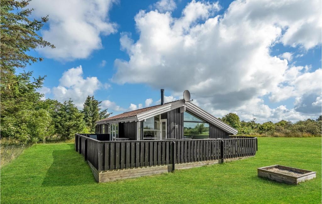 Nice Home In Hirtshals With 3 Bedrooms And Wifi photo 4