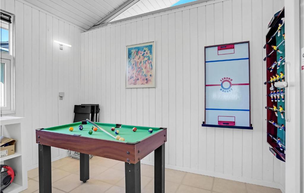 Beautiful Home In Blokhus With Indoor Swimming Pool, Sauna And Private Swimming Pool photo 2