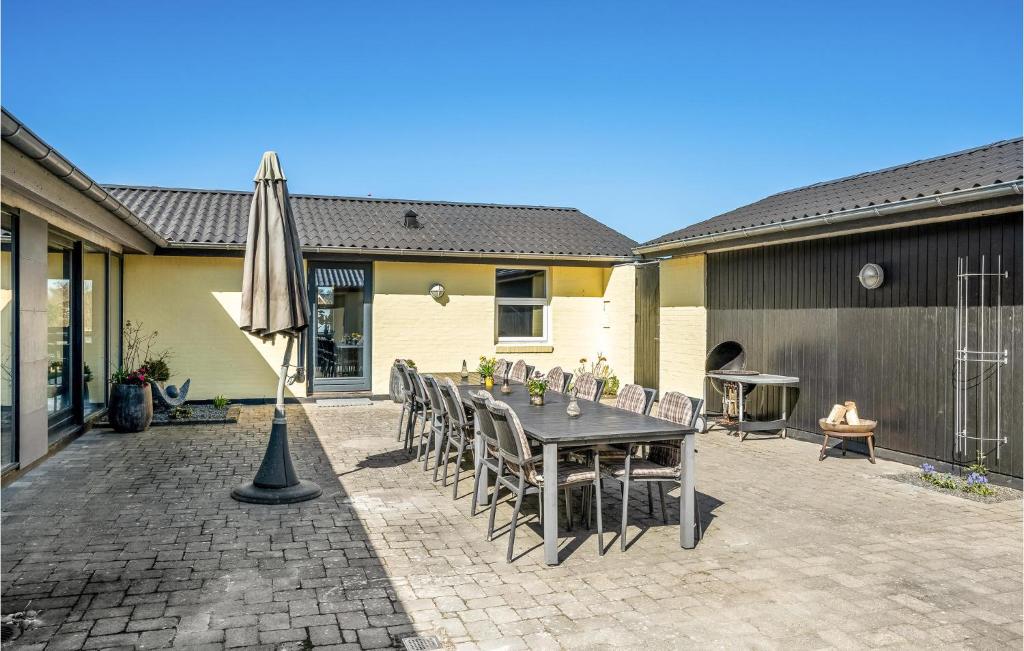 Beautiful Home In Blokhus With Indoor Swimming Pool, Sauna And Private Swimming Pool photo 4